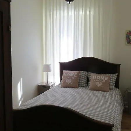 Holiday home Vivenda Maria De Lourdes Maiorga
