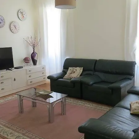 Holiday home Vivenda Maria De Lourdes Maiorga